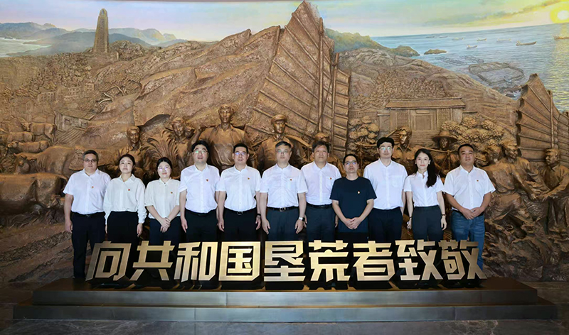 冶金物資第一黨支部與臺(tái)州城投集團(tuán)三合集團(tuán)黨支部聯(lián)合開展共建活動(dòng)